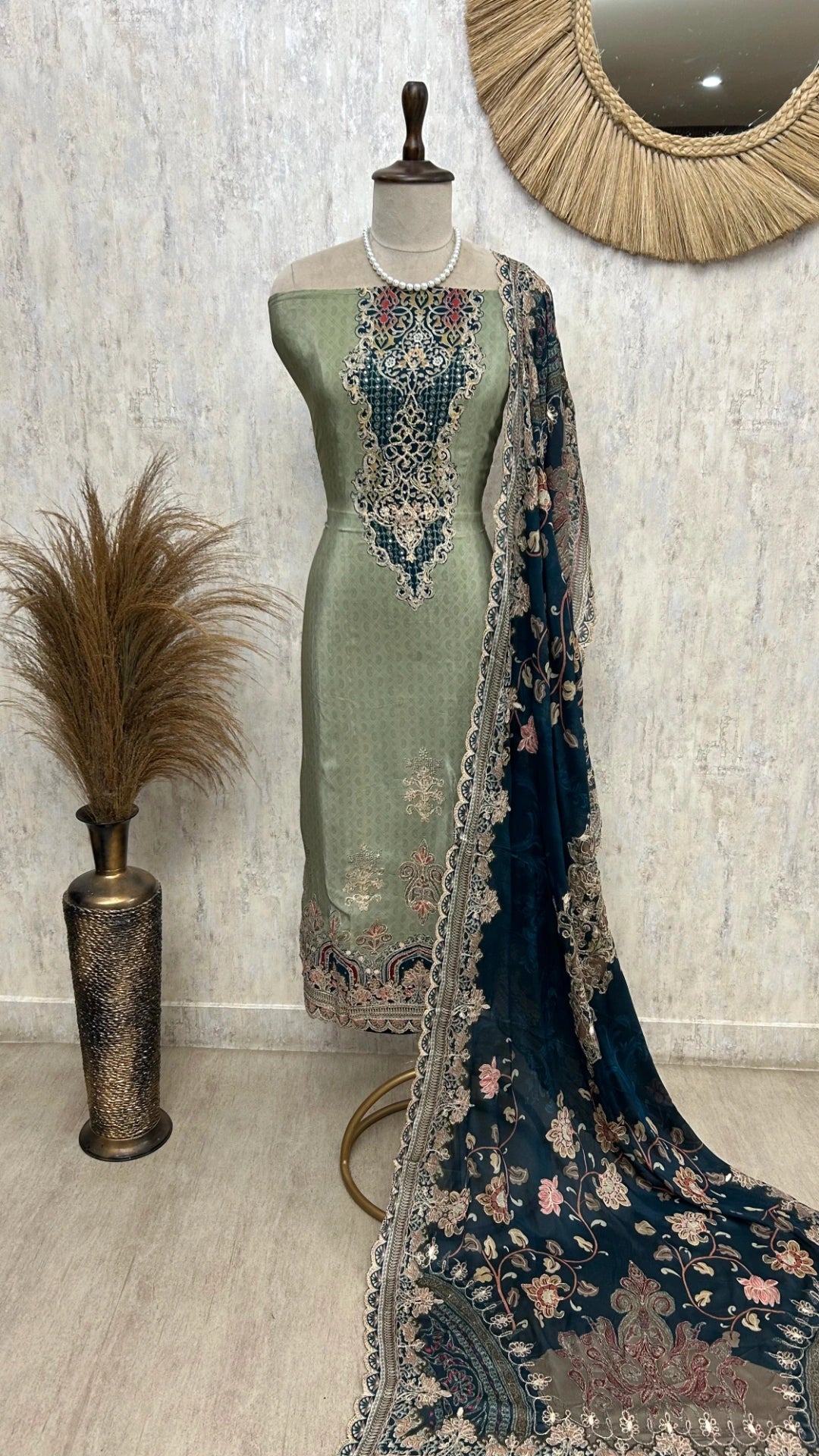 Printed Crepe Unstitched Suit Set With Zari
