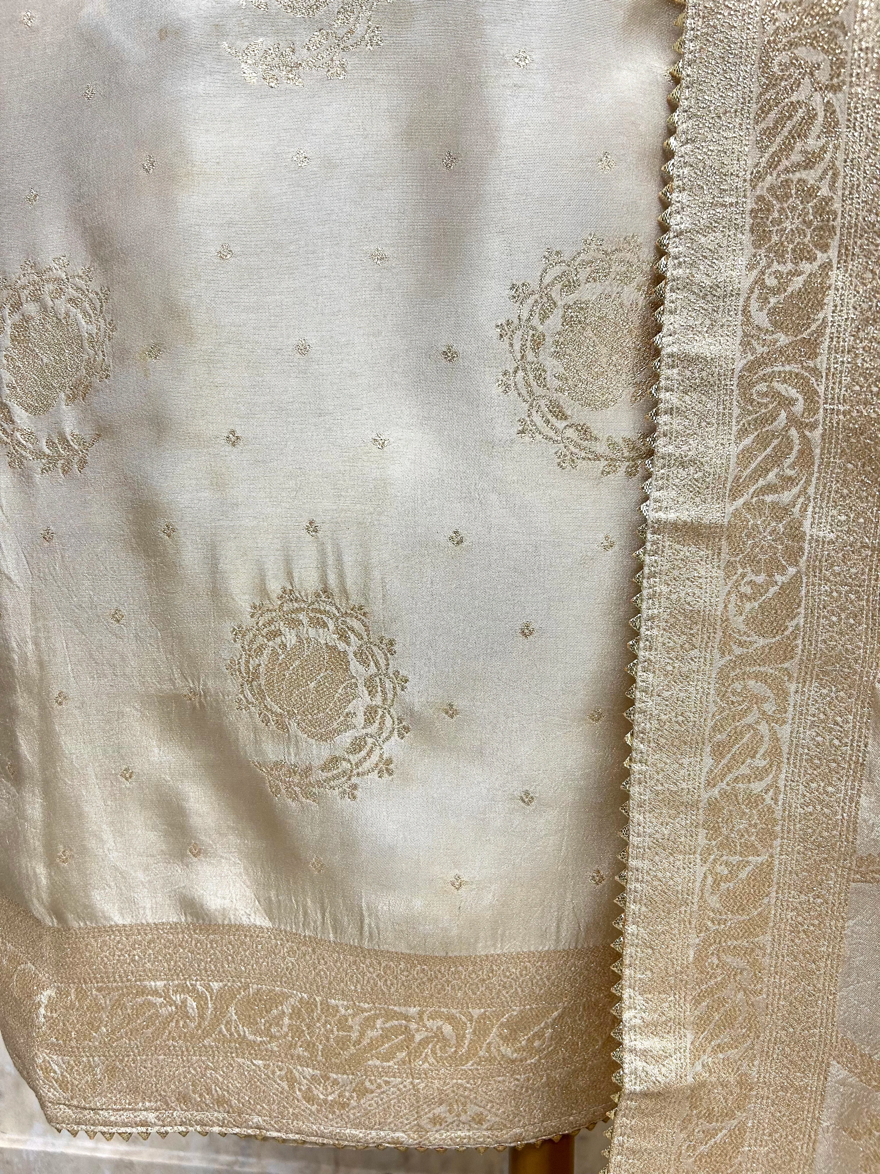 Dola Silk Unstitched Suit Set With Banarasi Weave
