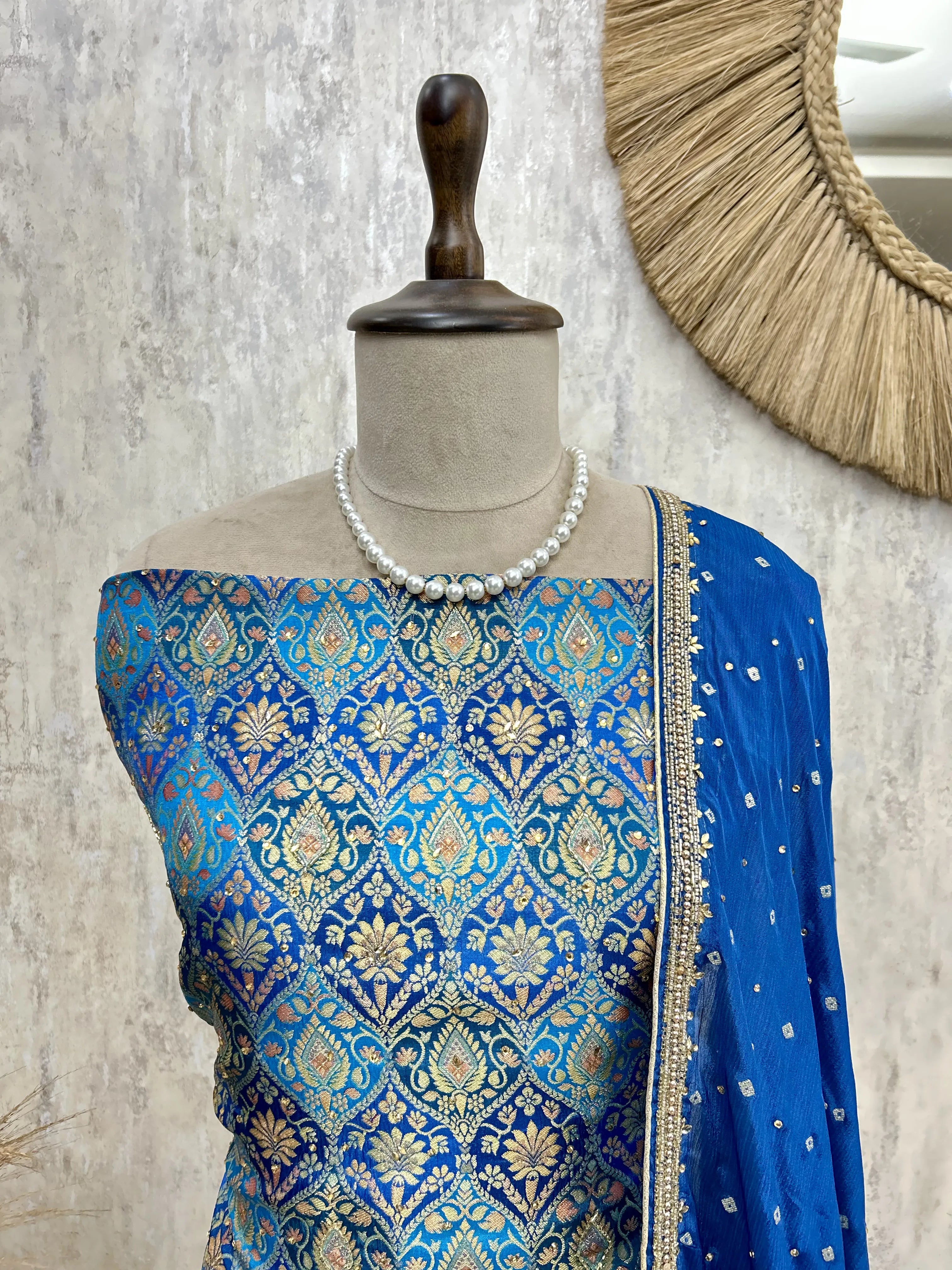 Elegant Royal Unstiched Sui