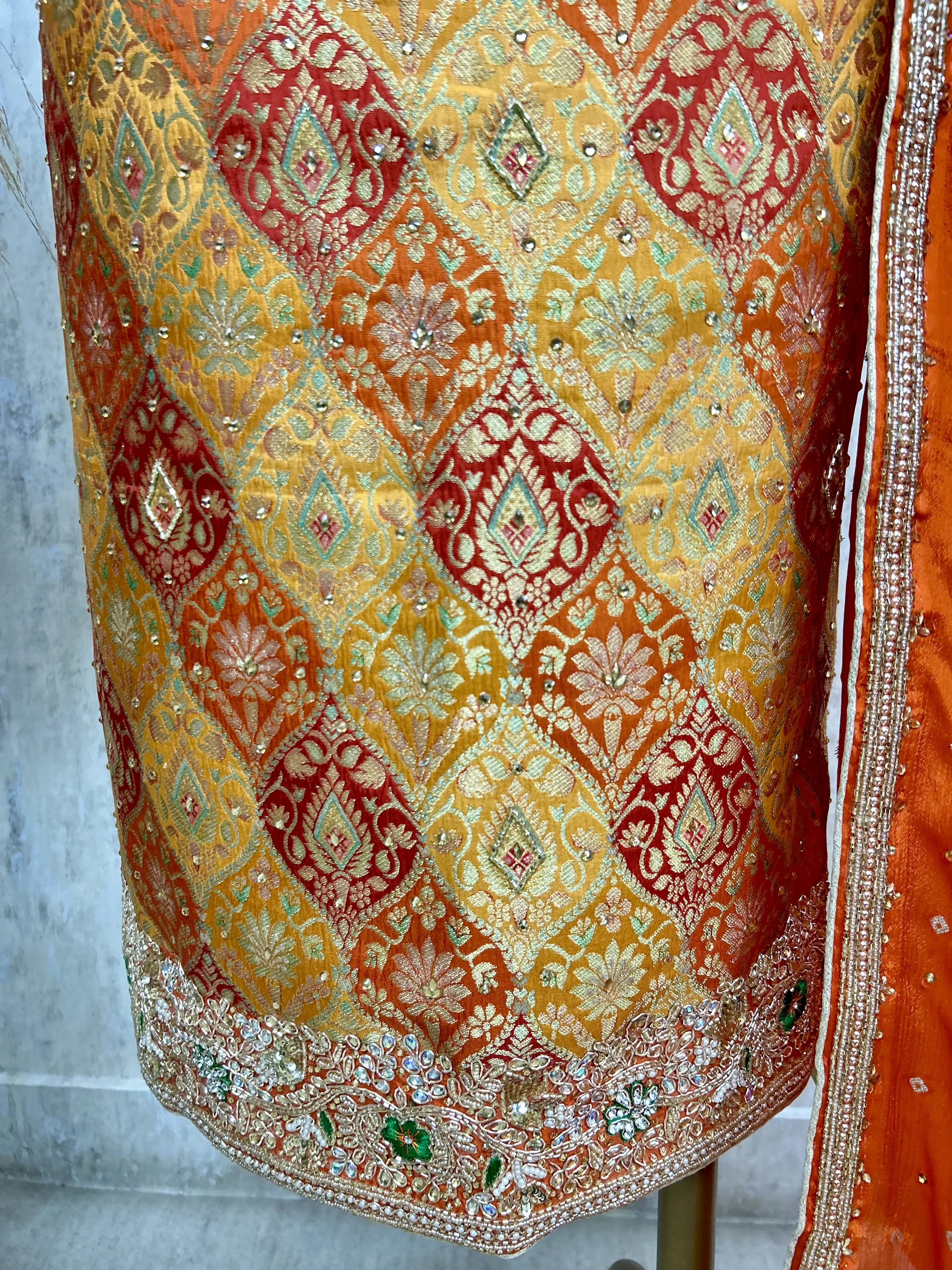 Elegant Royal Unstiched Sui