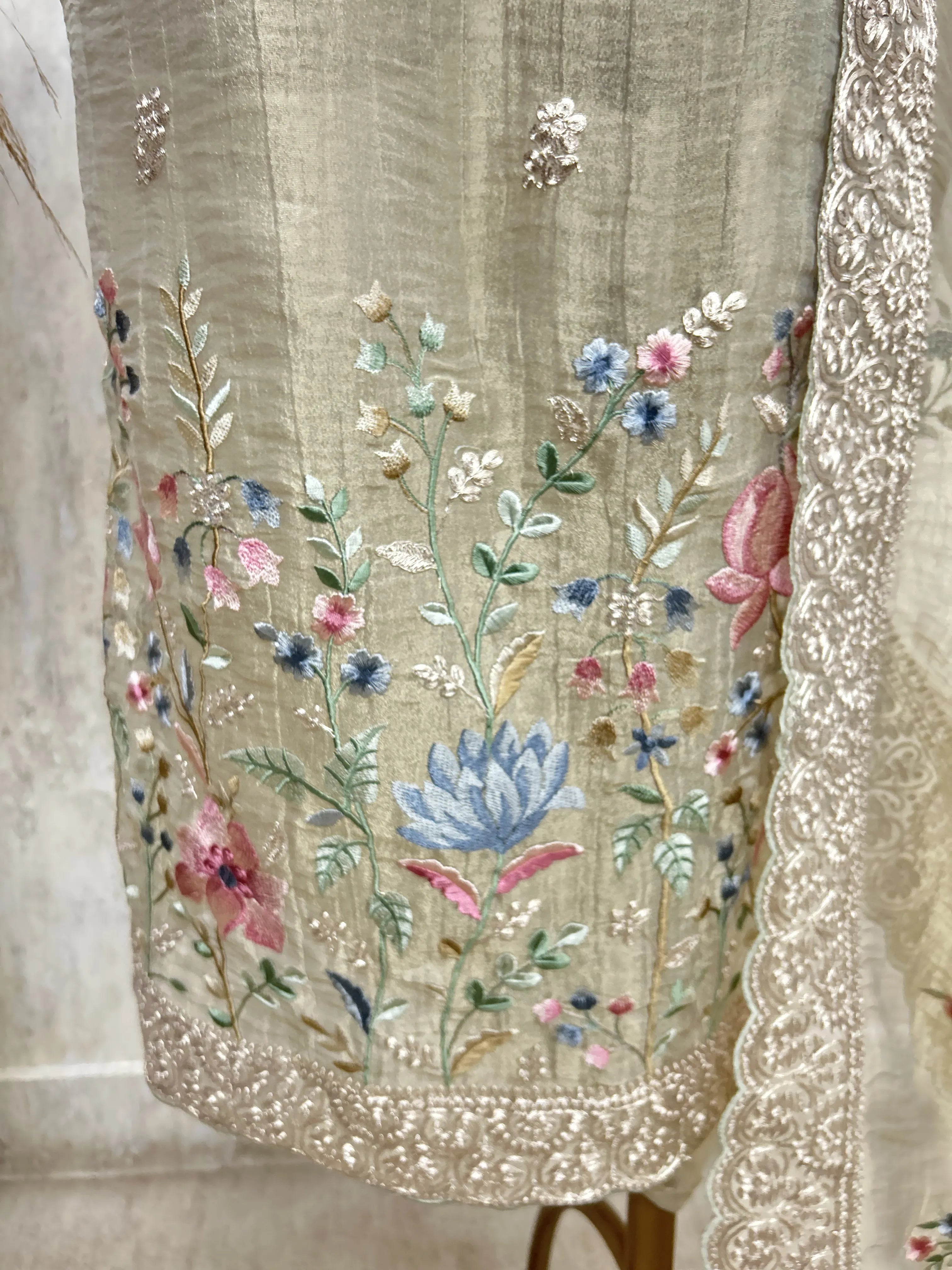 Pastel Garden Grace Unstiched Suit