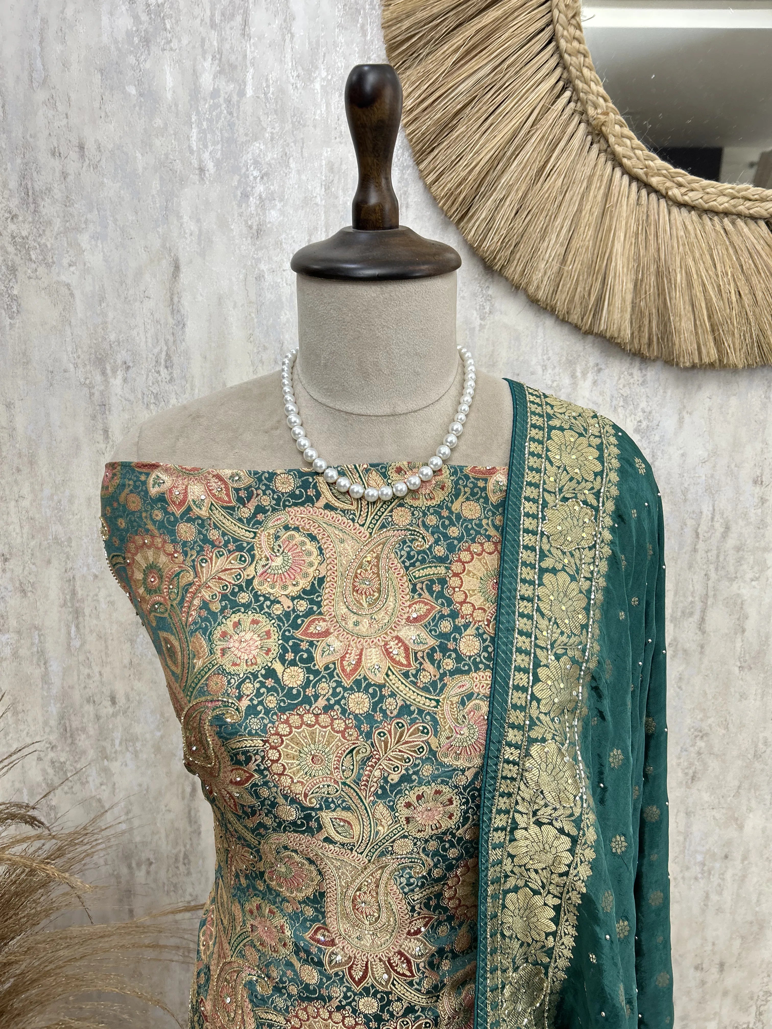 Verdant Silk Harmony Unstiched Suit
