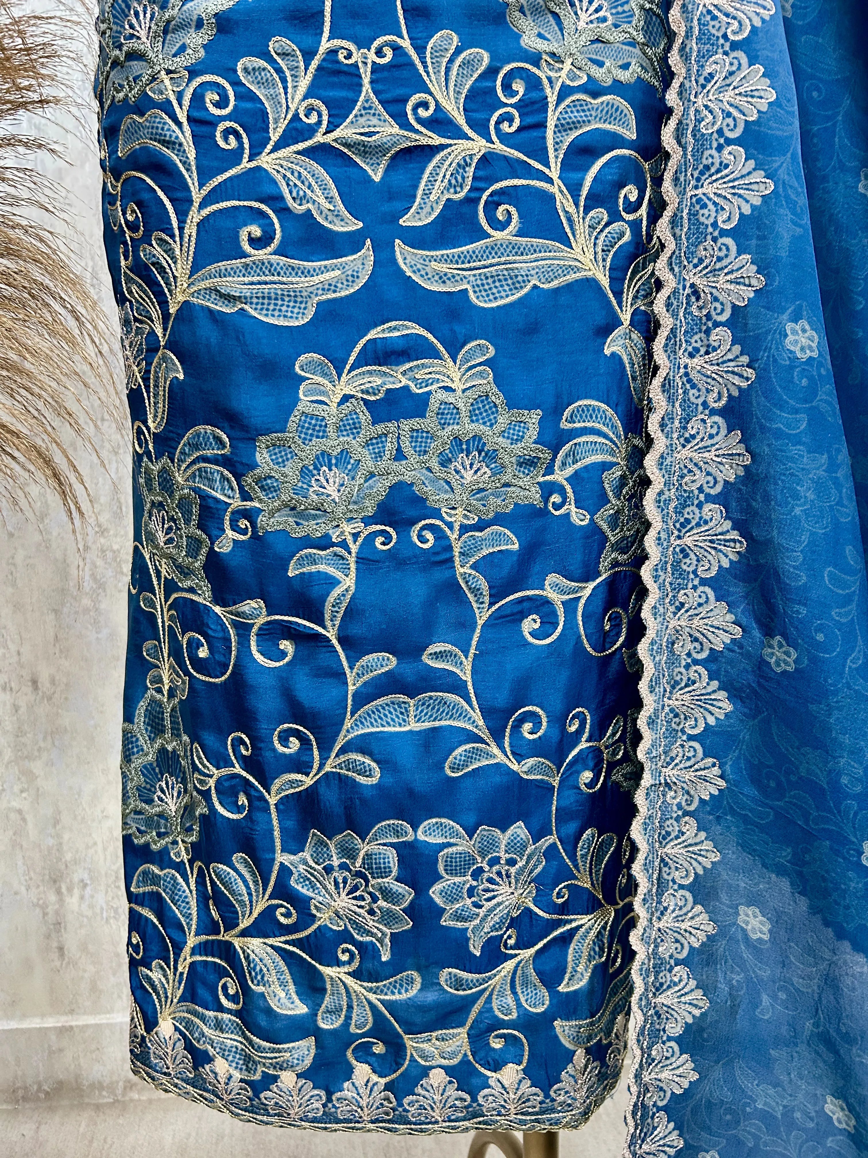 Regal Beauty Unstiched Suit