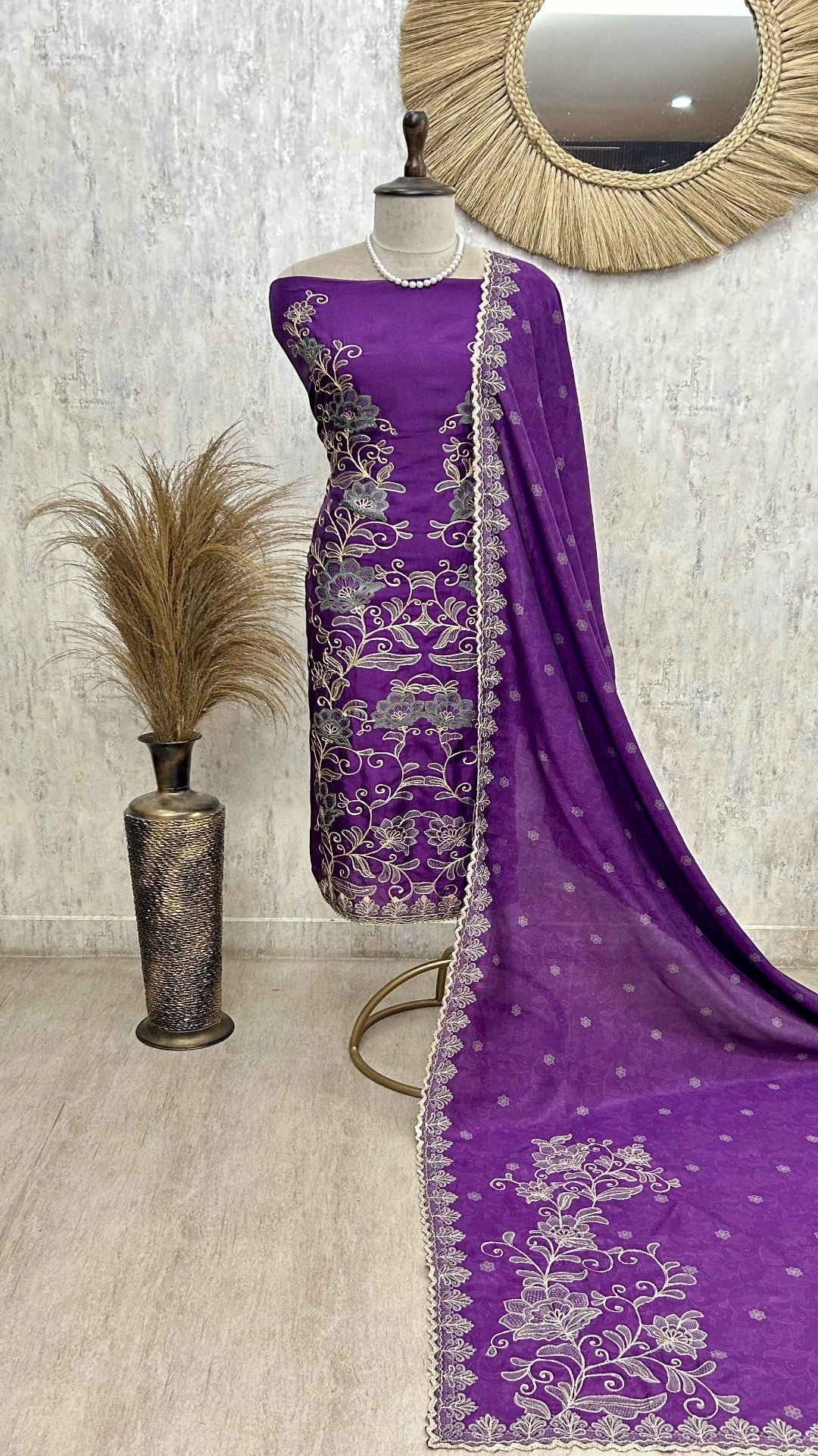 Regal Beauty Unstiched Suit