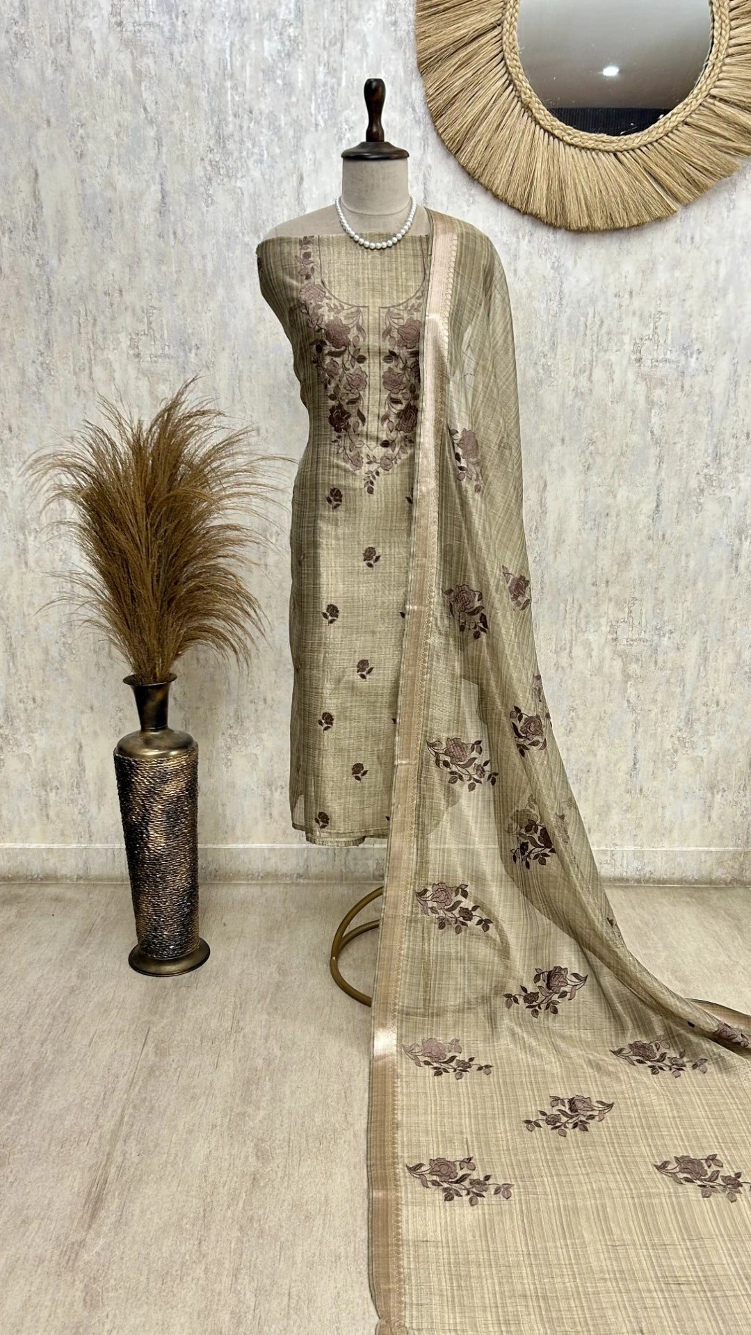 Classic Ethnic Charm Unstiched Suit