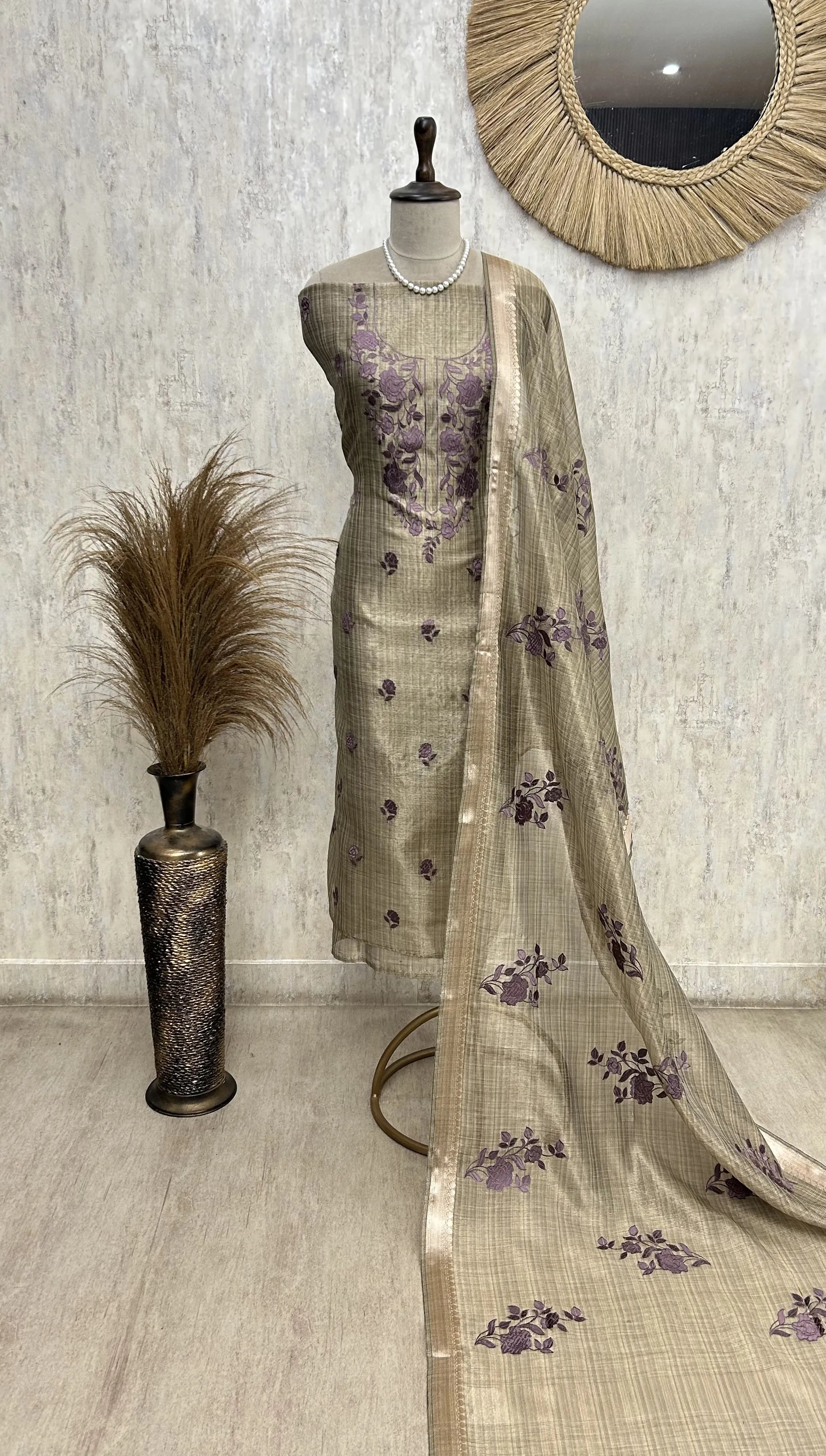 Classic Ethnic Charm Unstiched Suit