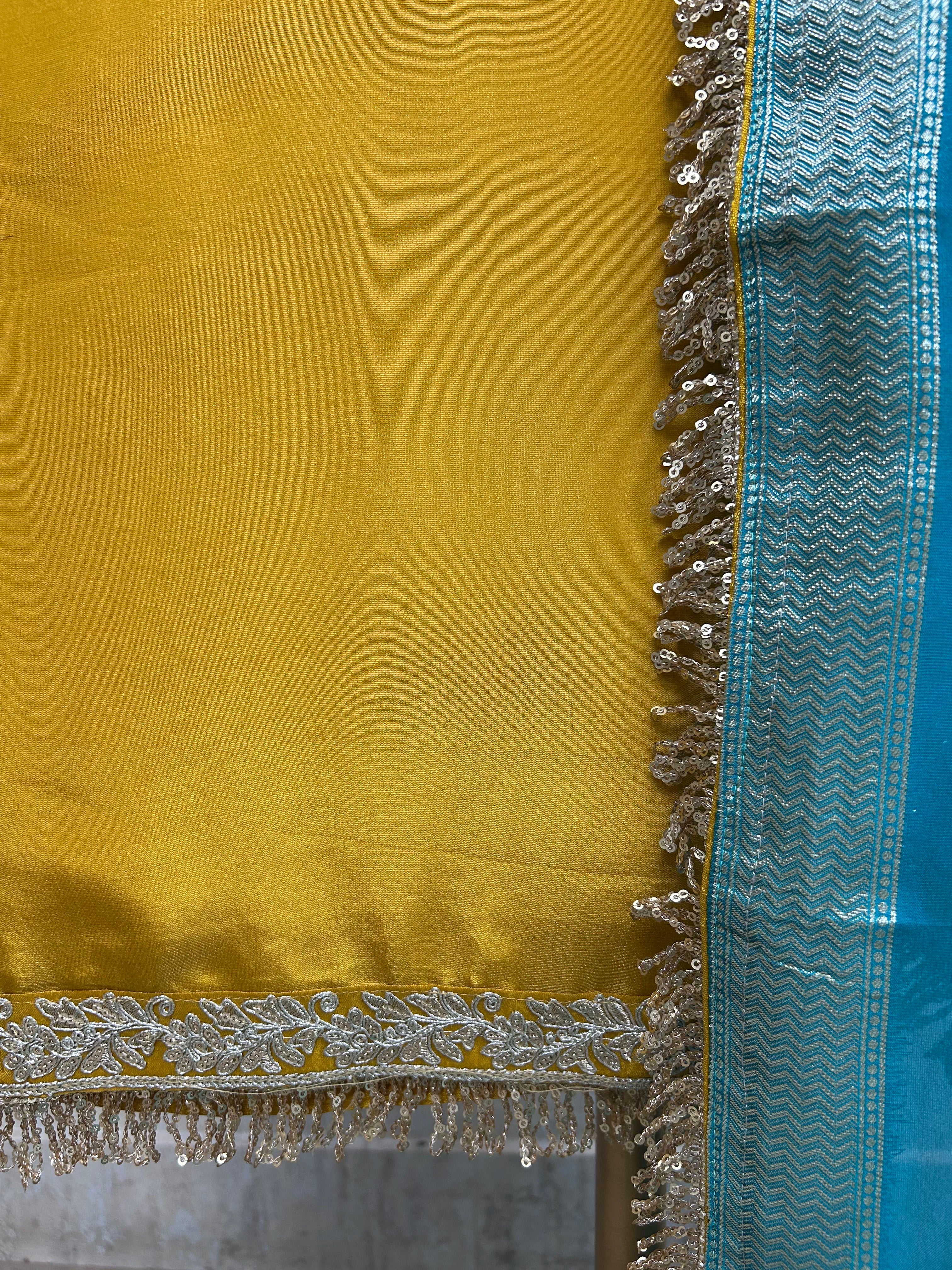 Tissue Unstitched Suit Set With Contrast Dupatta