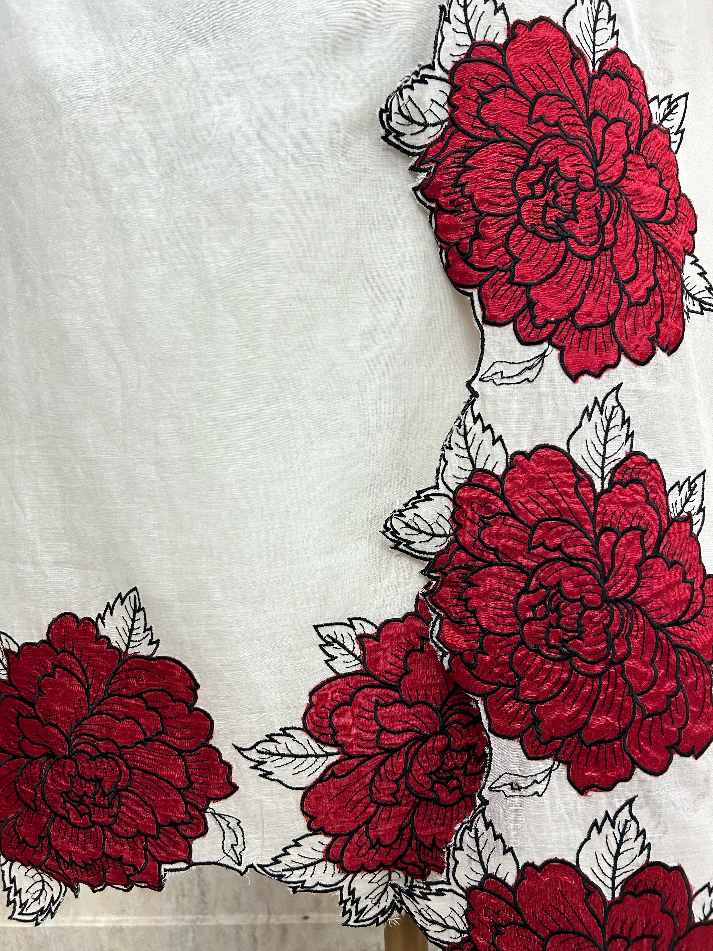 Mul Unstitched Suit Set With Rose Scalping