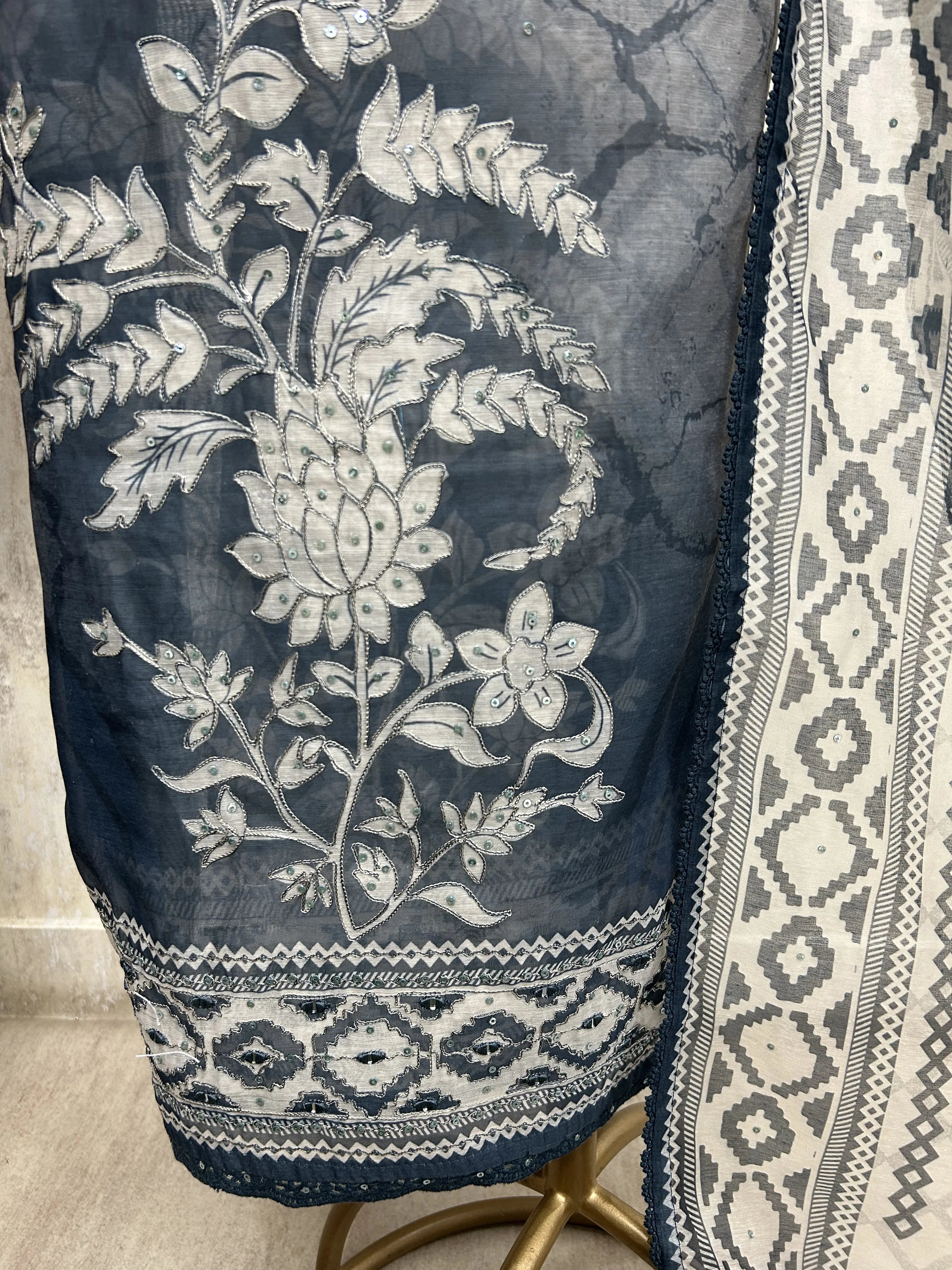 Elegant Ikat Impressions Unstiched Suit