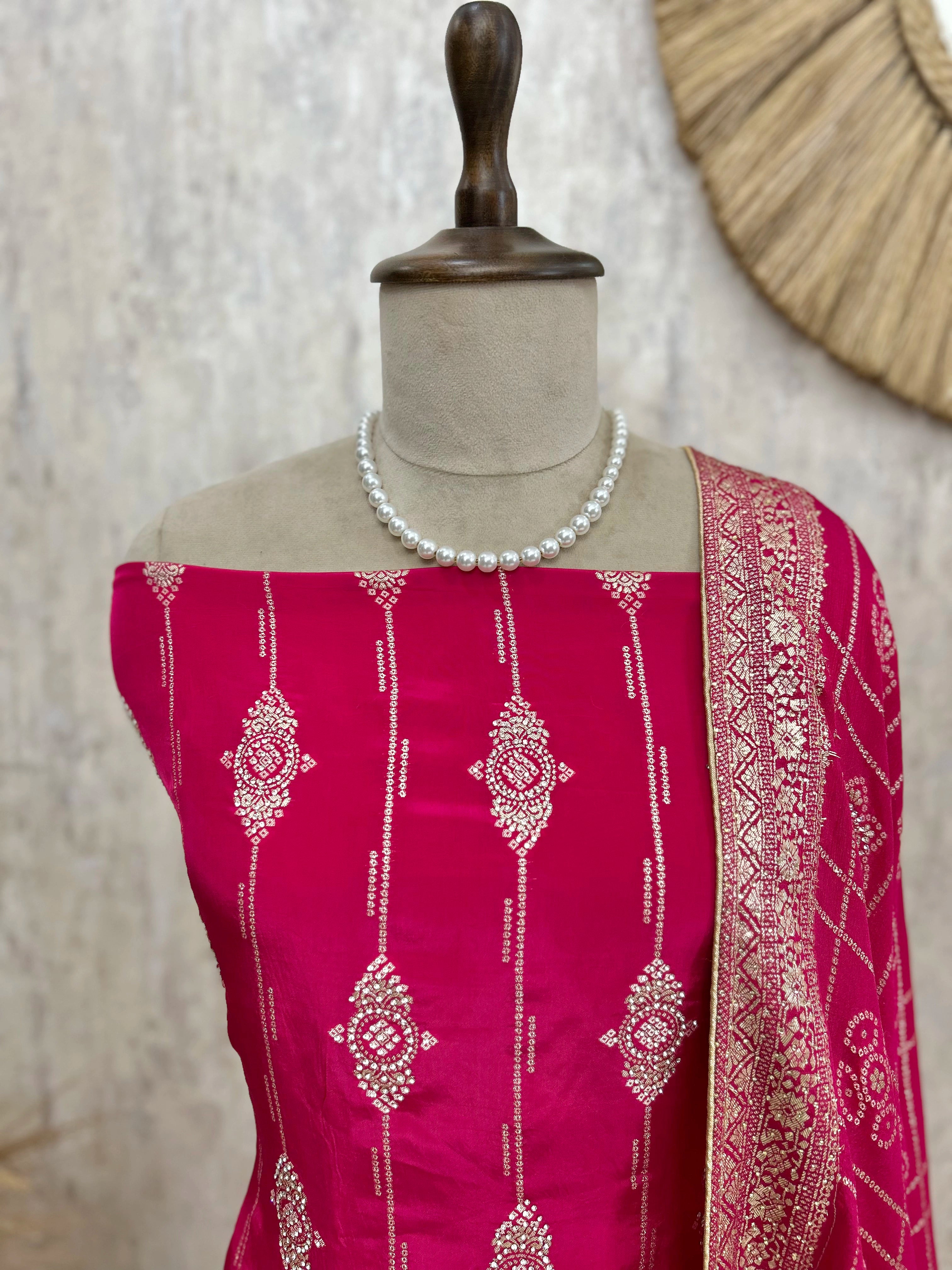 Crepe Unstitched Suit Set Symmetric Design