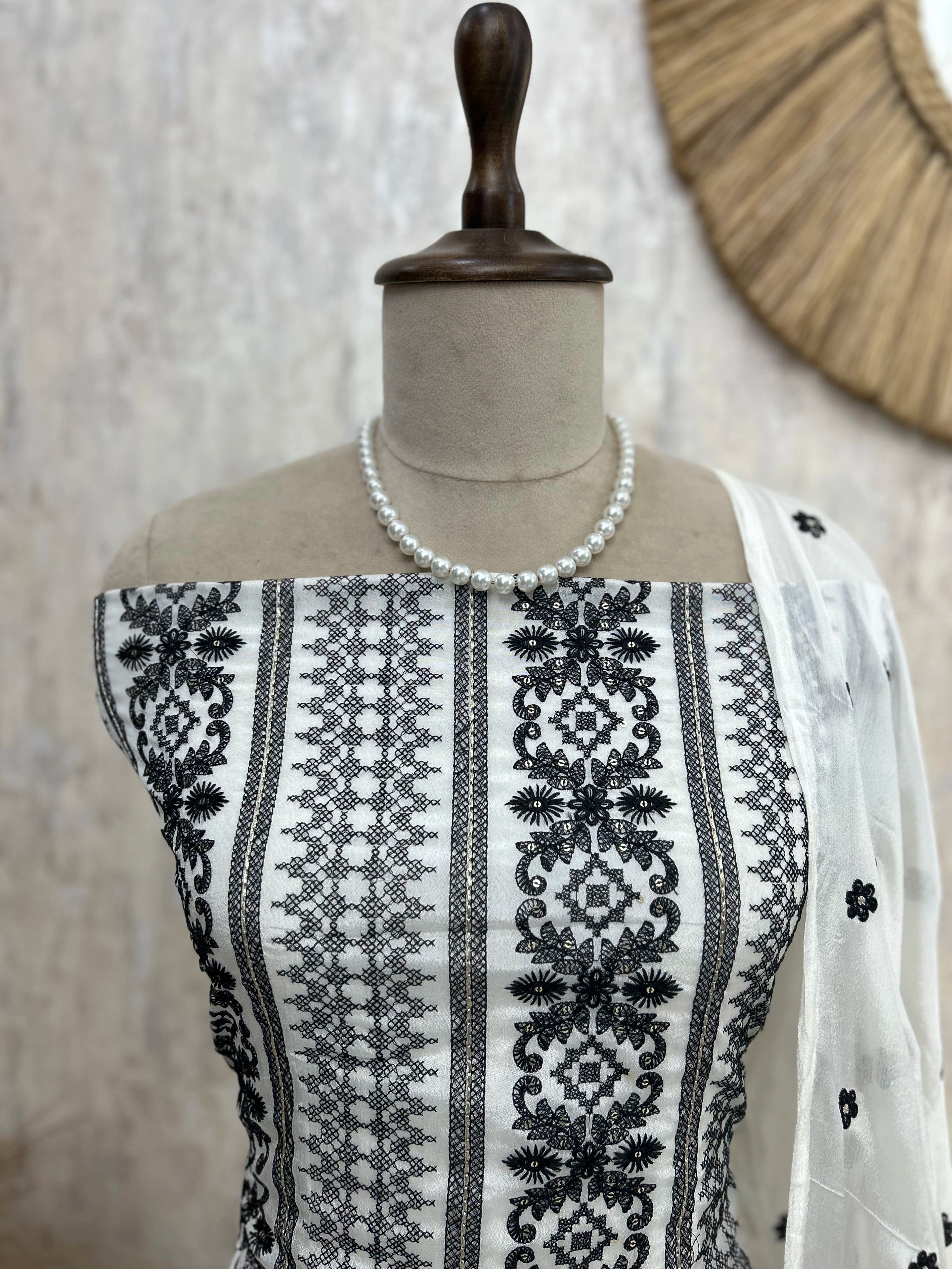 Chinon Unstitched Suit Set With Thread Work