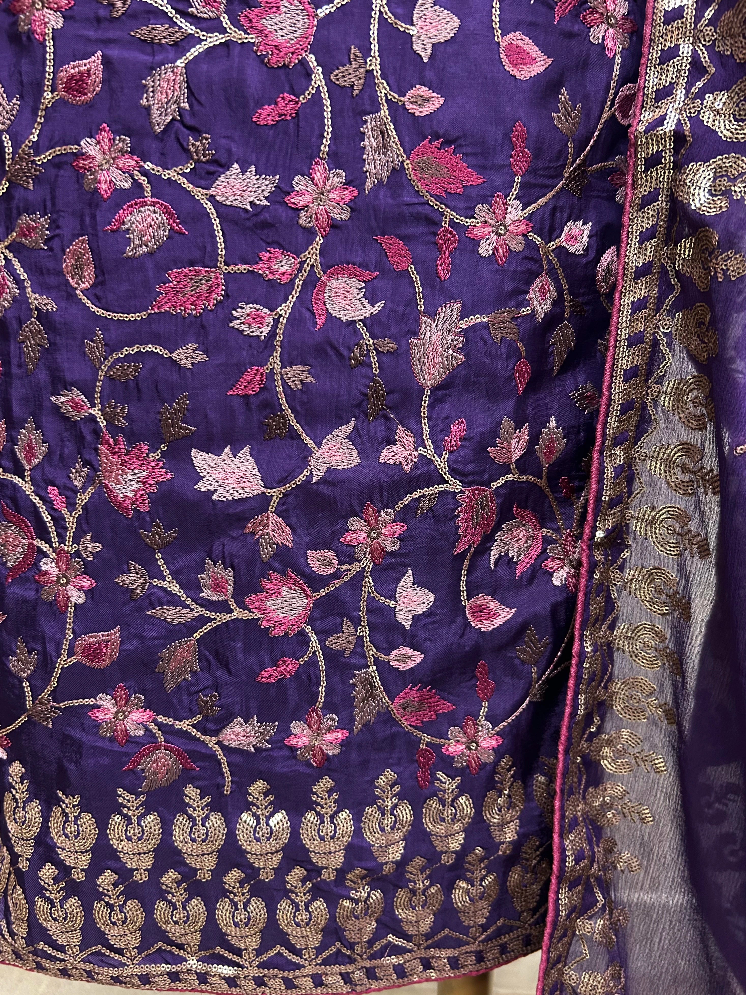 Unstitched Suit Set Opada with Thread Embroidery
