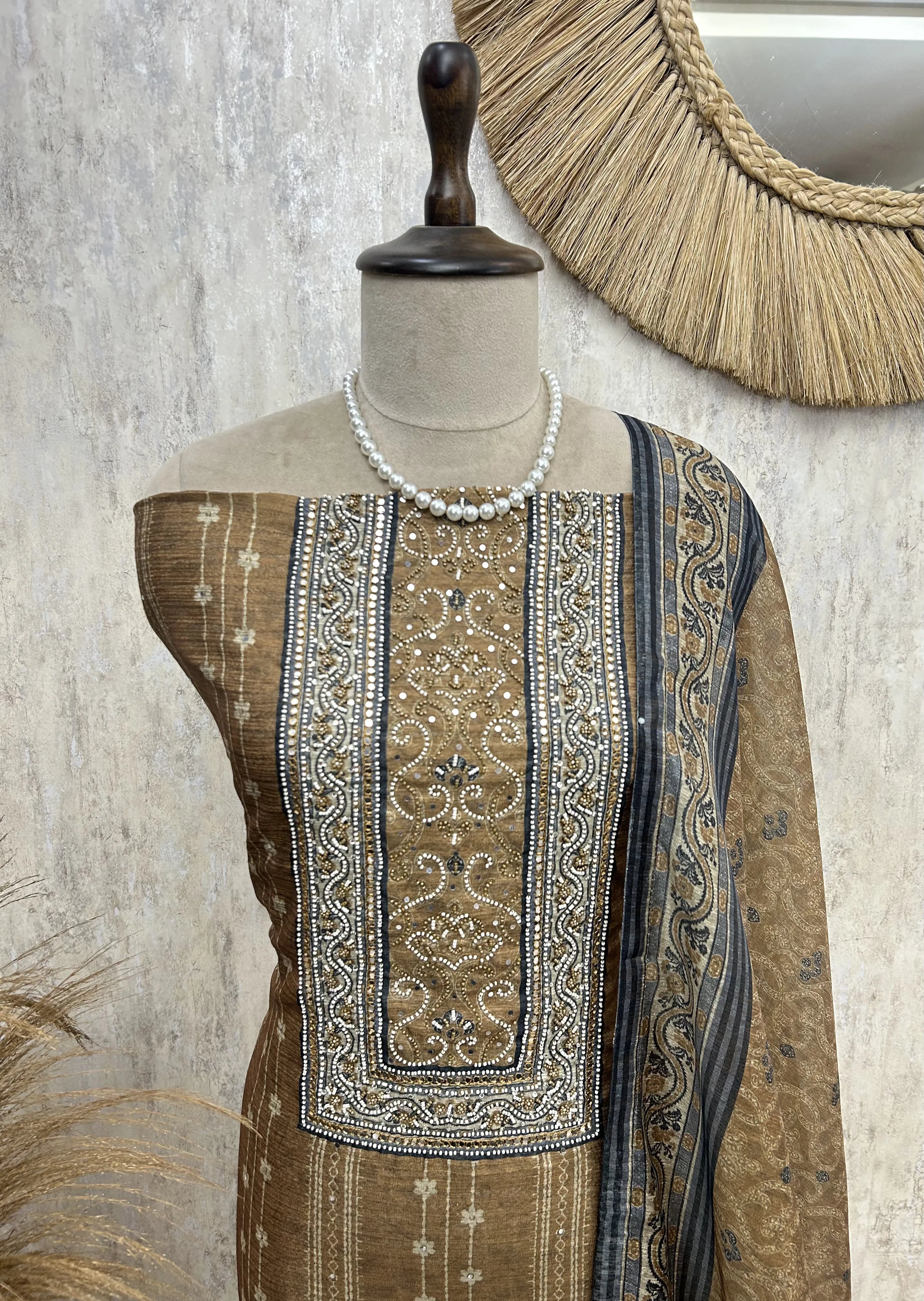 Regal Plum Elegance Unstiched Suit