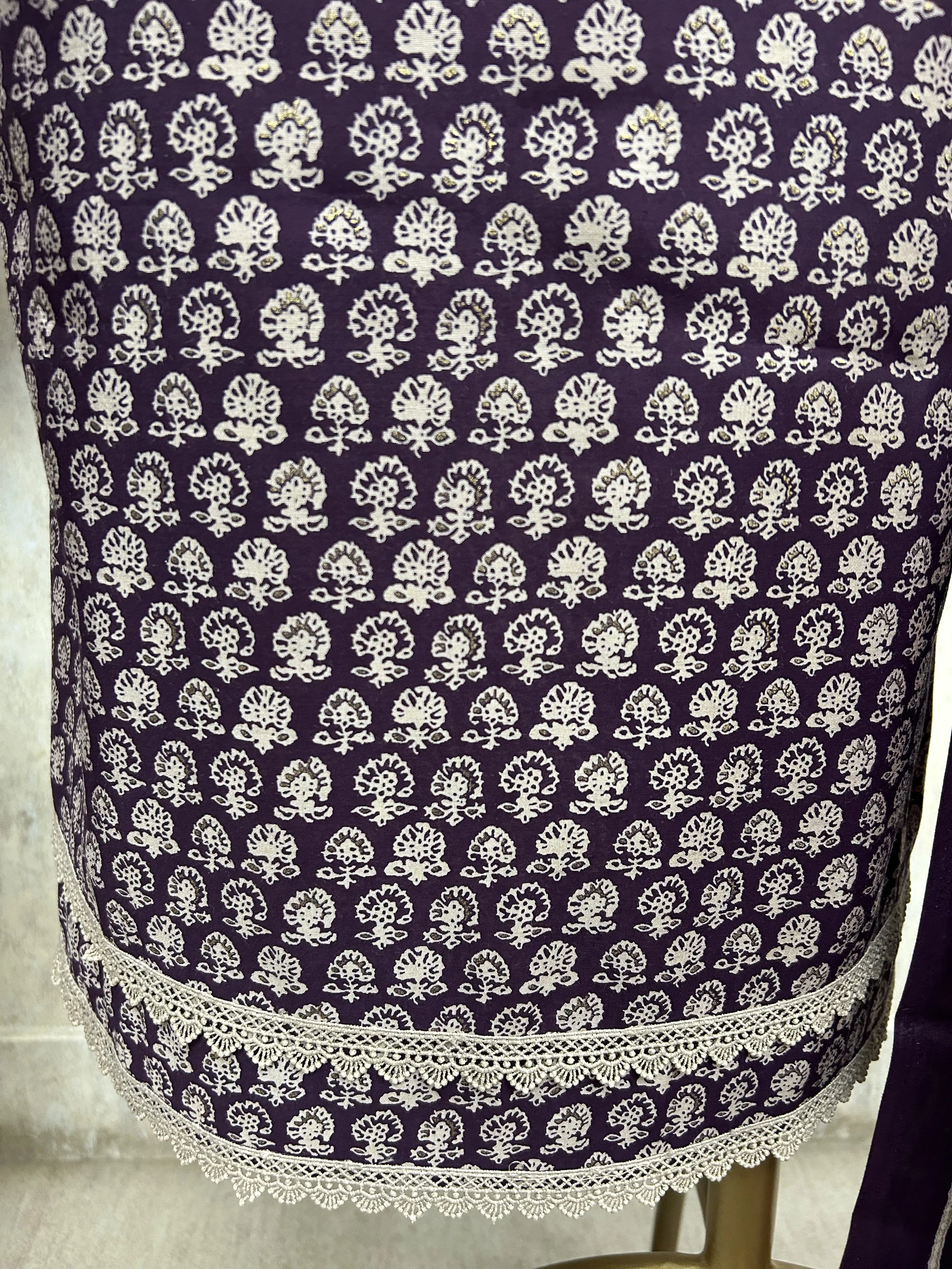 Timeless Chikan Beauty Unstiched Suit