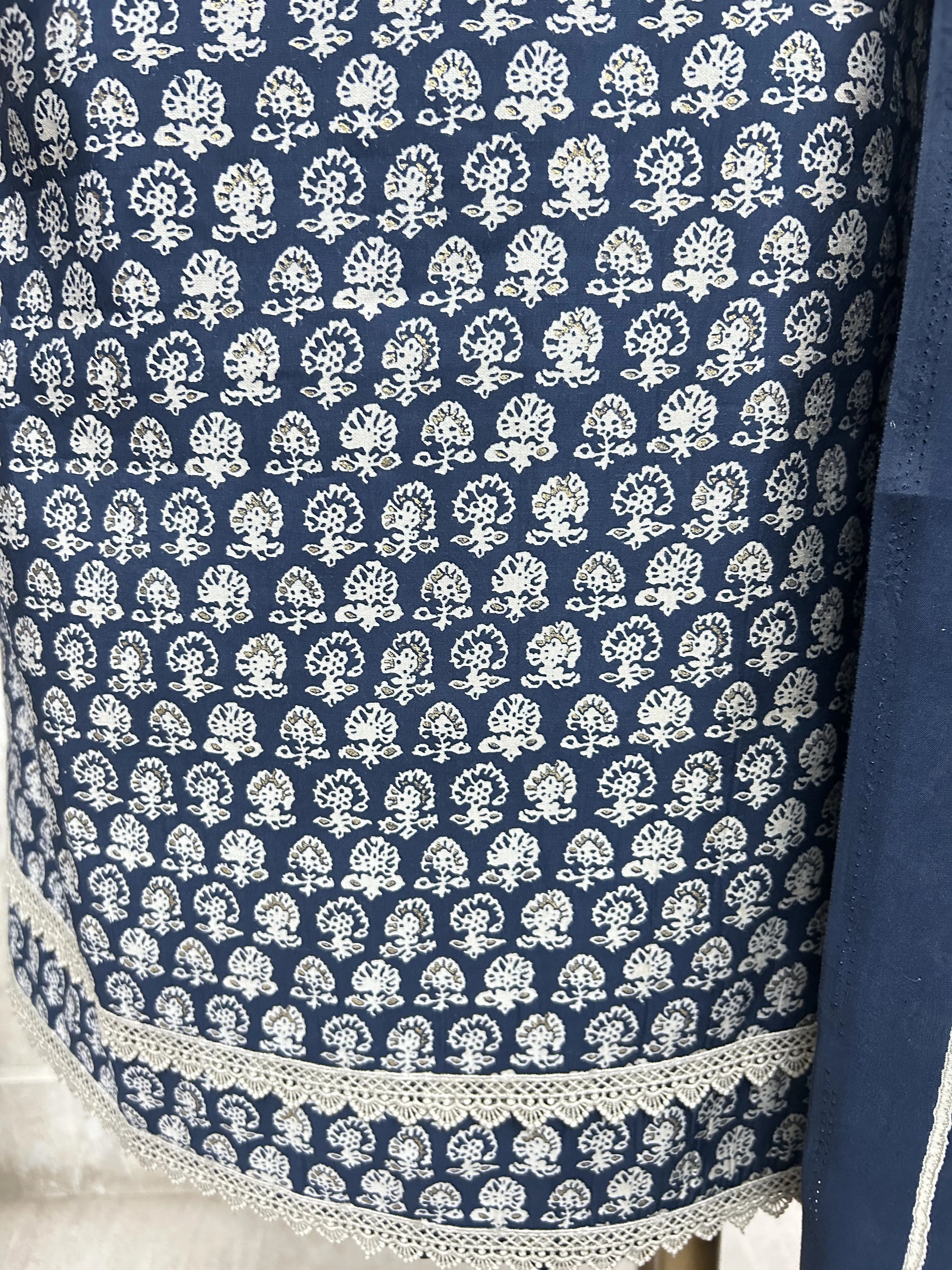 Timeless Chikan Beauty Unstiched Suit