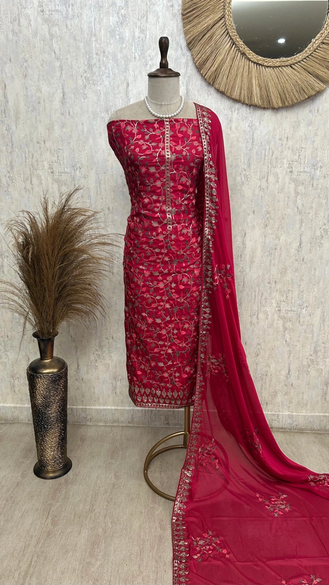 Unstitched Suit Set Opada with Thread Embroidery