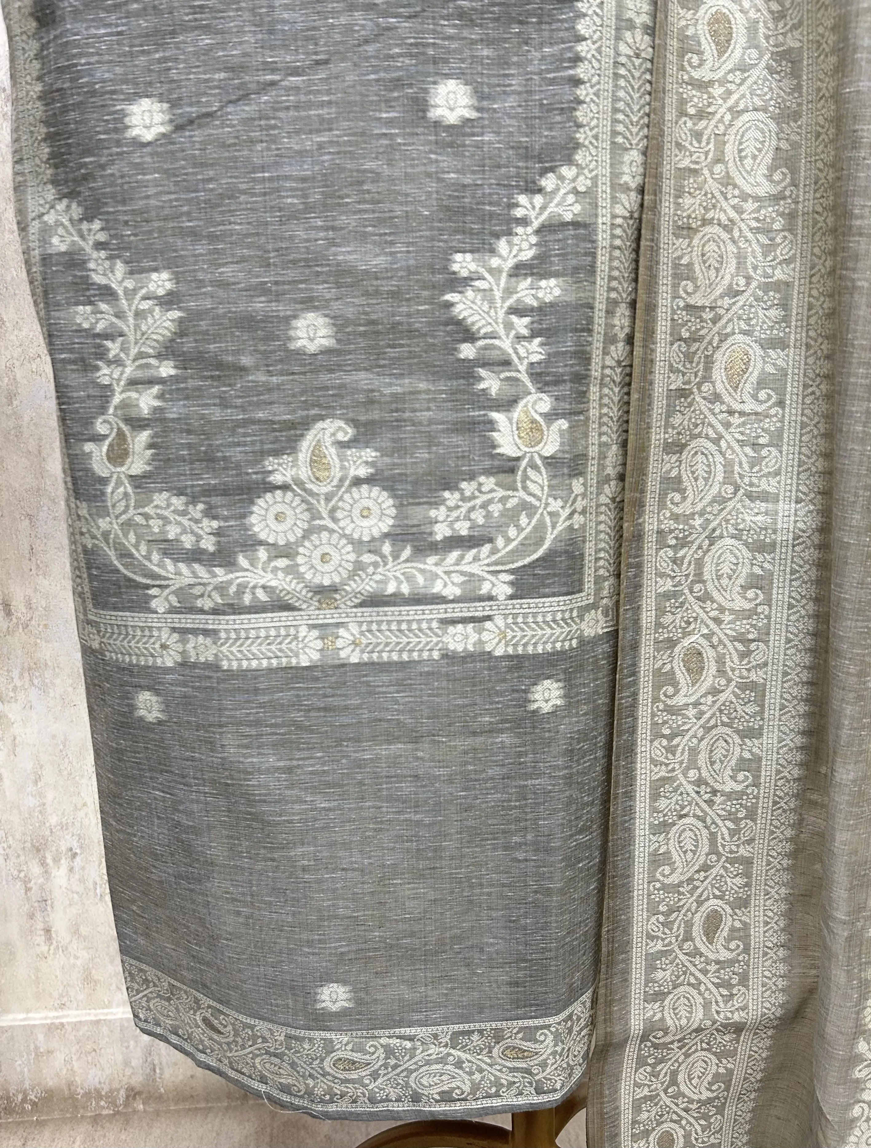 Subtle Royal Weave Unstitched Suit