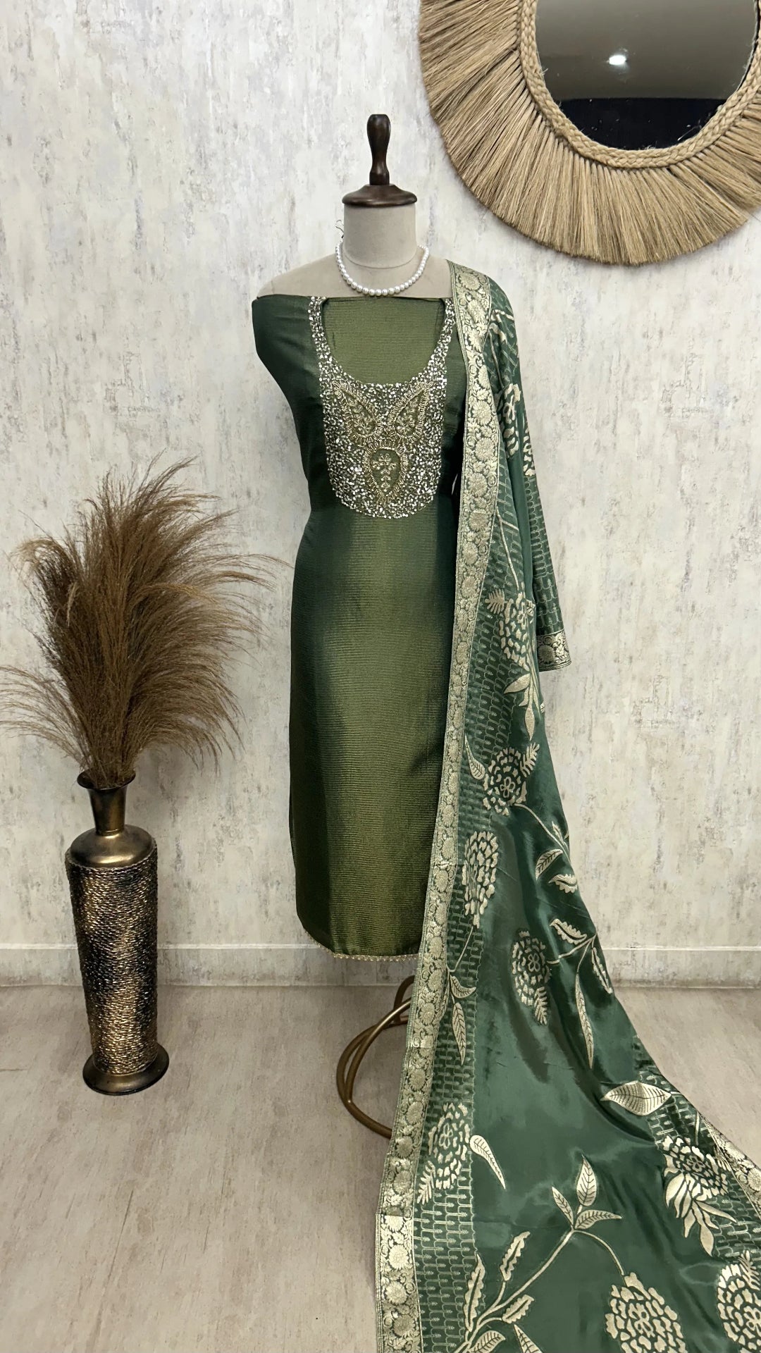 Cosmo Tissue Unstitched Suit Set With Dola Silk Dupatta