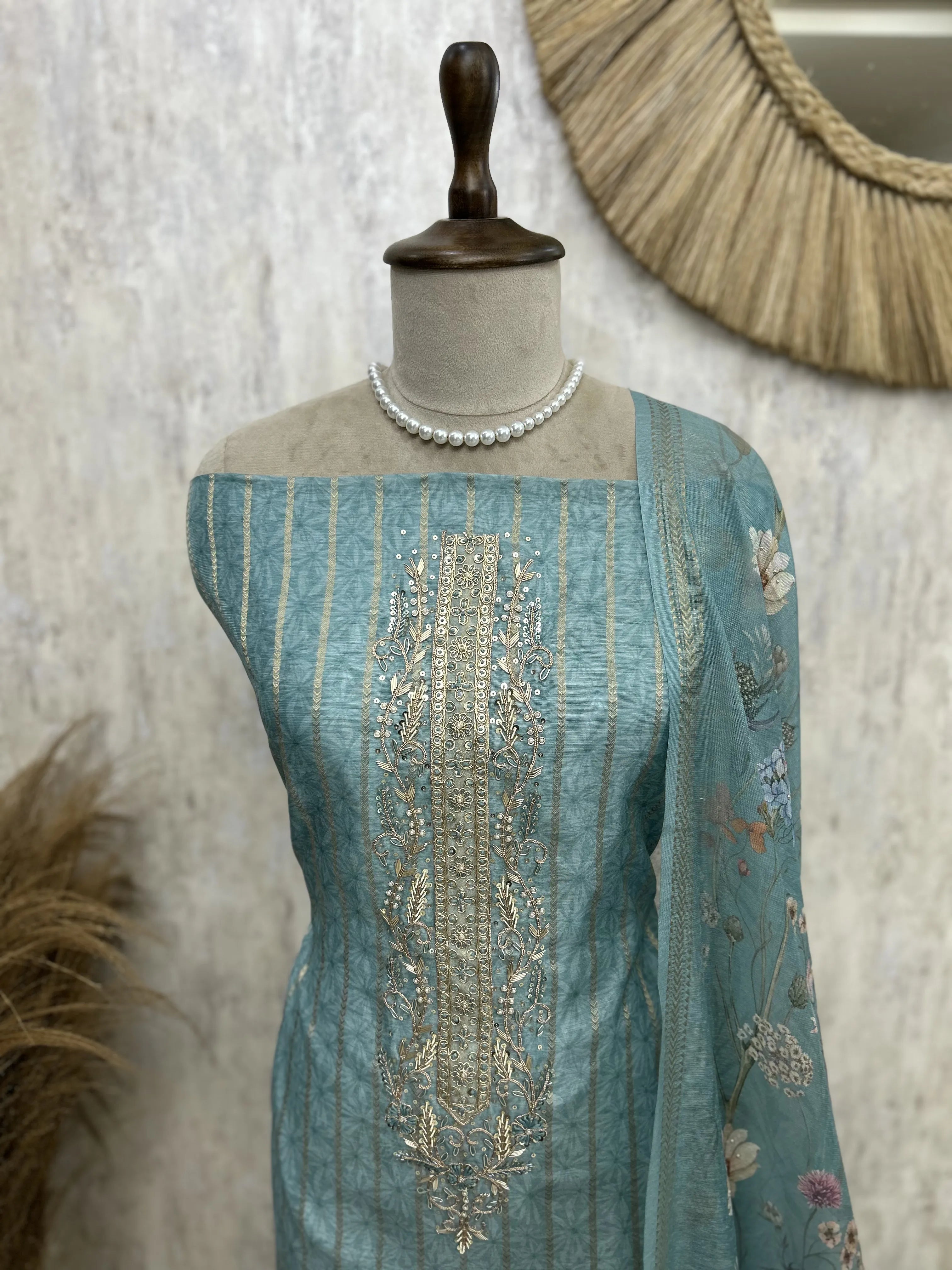 Maheshwari Unstitched Suit Set With Maheshwari Dupatta