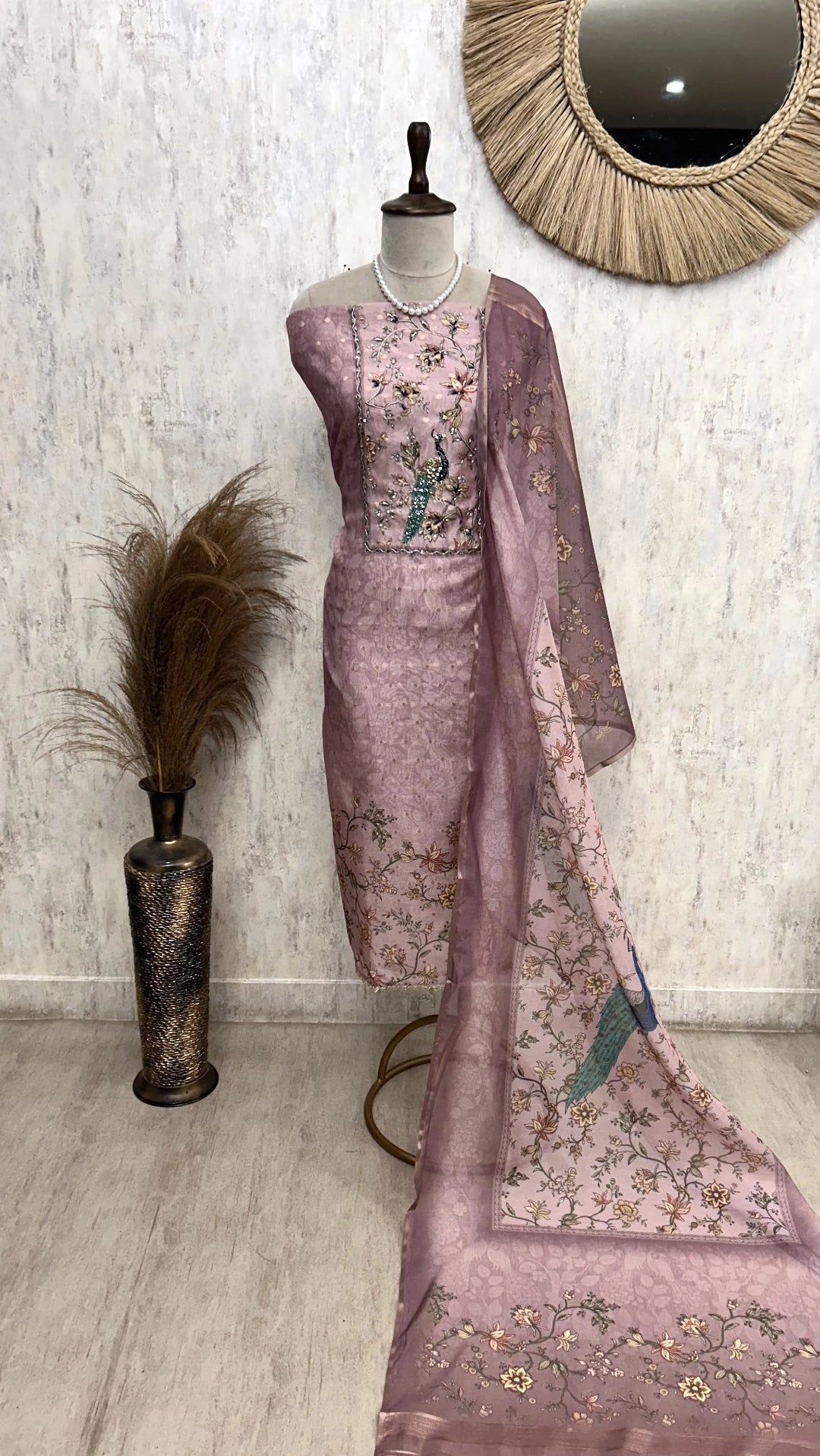 Maheshwari Unstitched Suit Set With Maheshwari Dupatta Featuring Pichwai Work