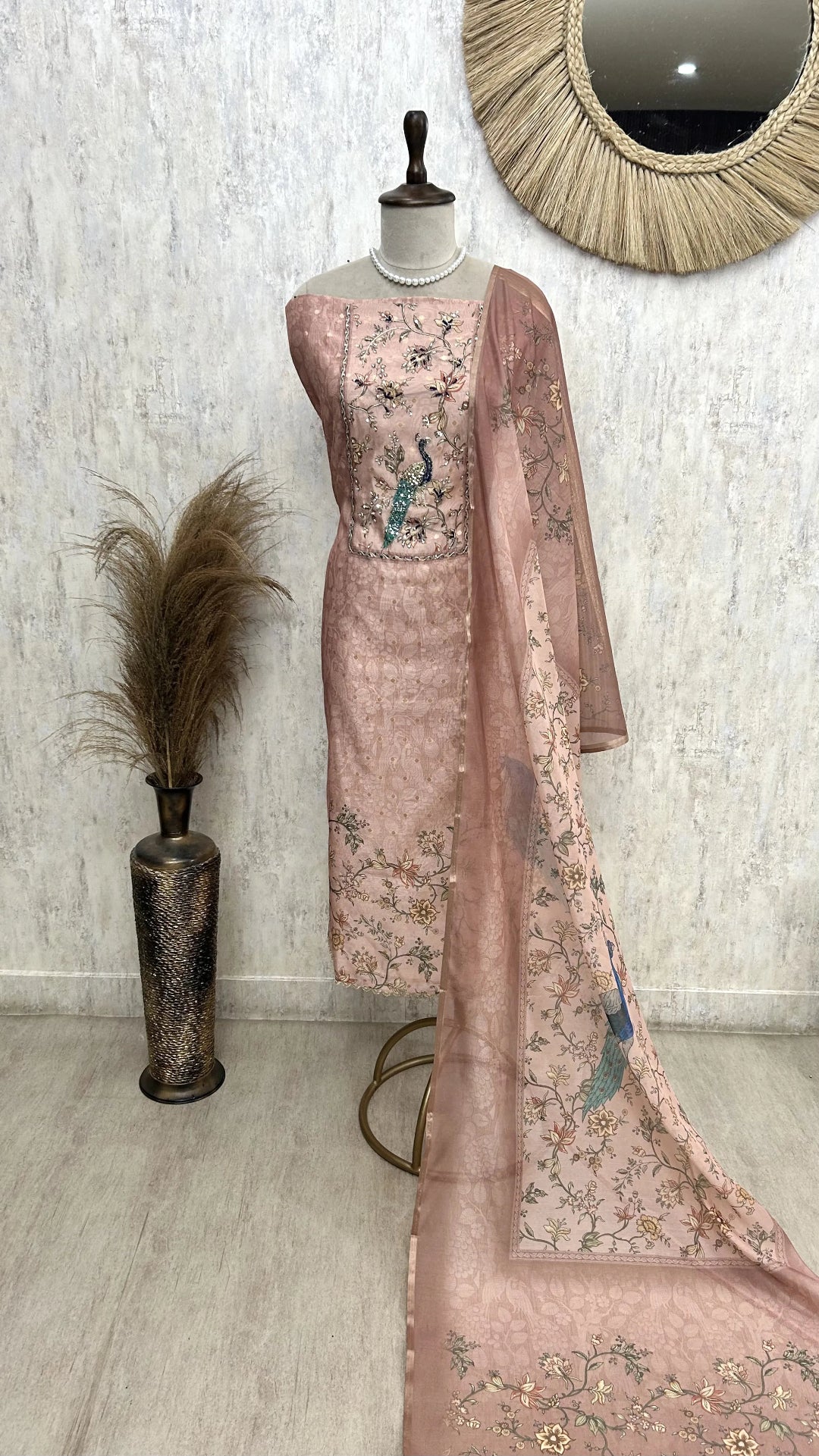 Maheshwari Unstitched Suit Set With Maheshwari Dupatta Featuring Pichwai Work