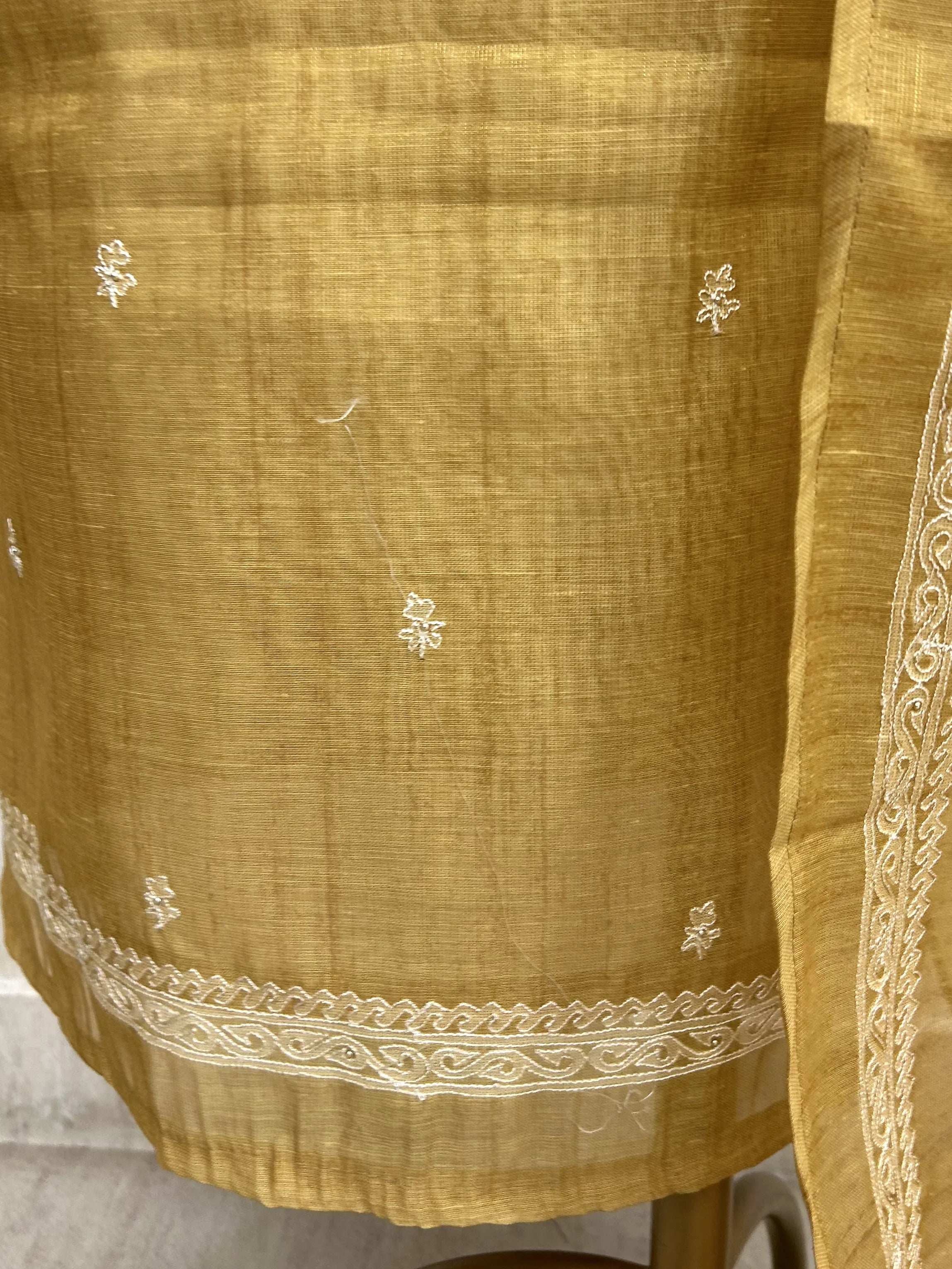 Linen Tissue Unstitched Suit Set With Linen Tissue Dupatta